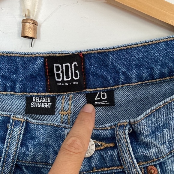 BDG quilt patch relaxed fit jean - Picture 3 of 8